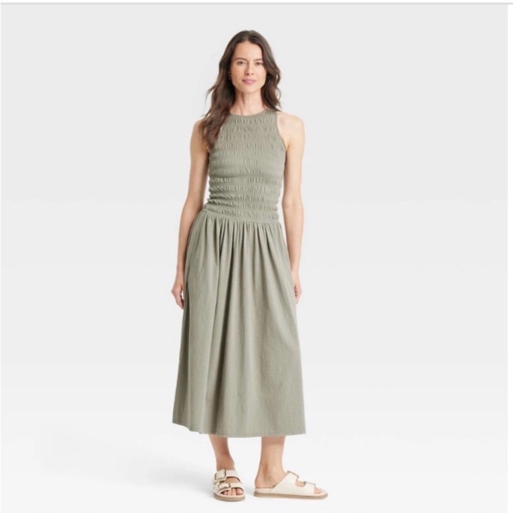 Women's Smocked Knit Maxi A-Line Dress - Universal
Thread™ Olive Green new 🆕